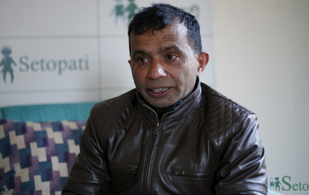 रंगकर्मी आशान्त शर्मा। तस्बिरः नवीनबाबु गुरूङ/सेतोपाटी